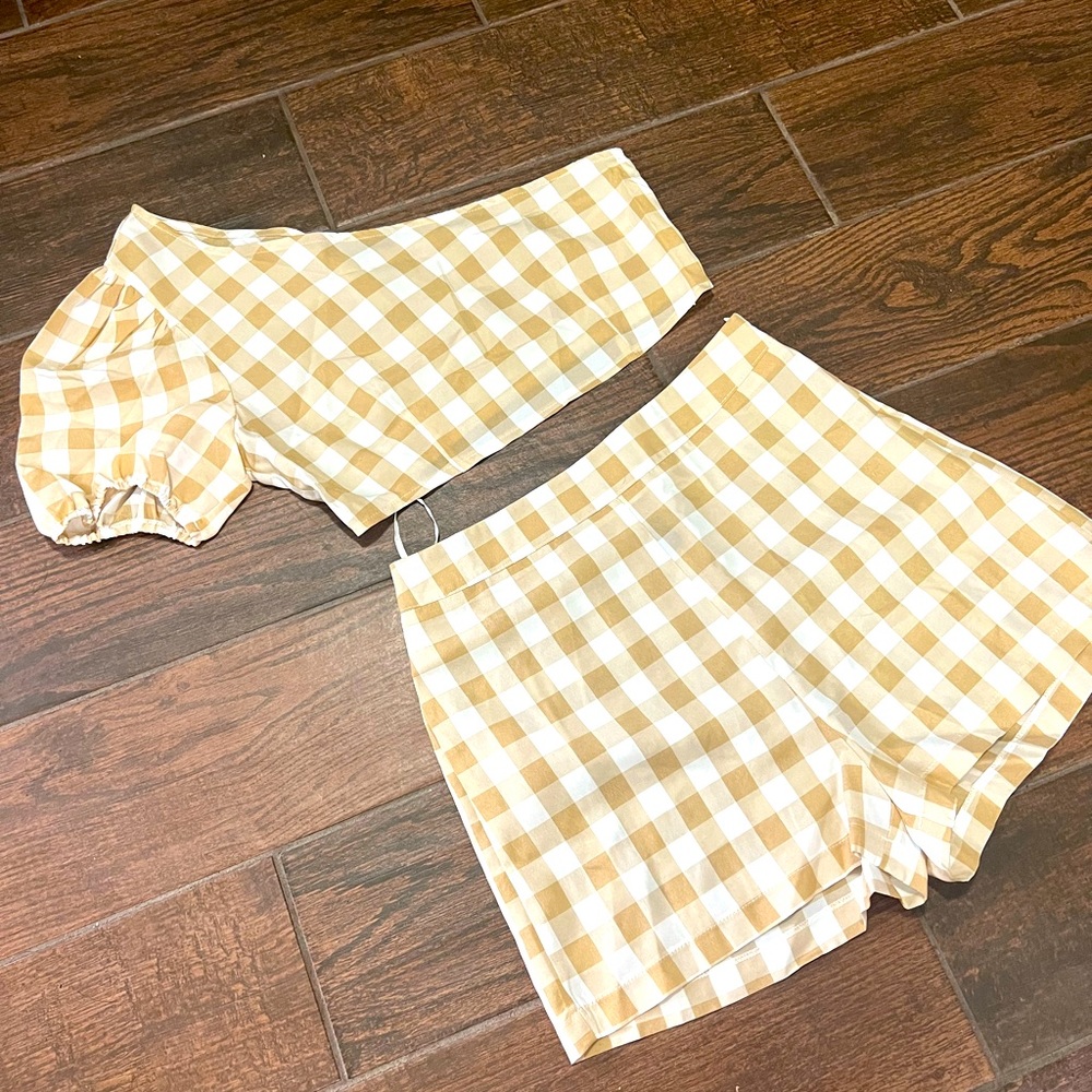 Checked Set Outfit